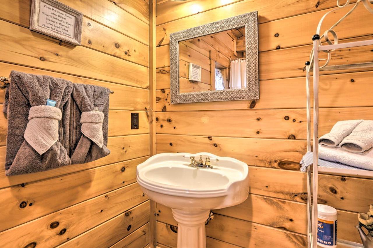 Creekside Sevierville Cabin Game Room And Hot Tub! Exteriör bild
